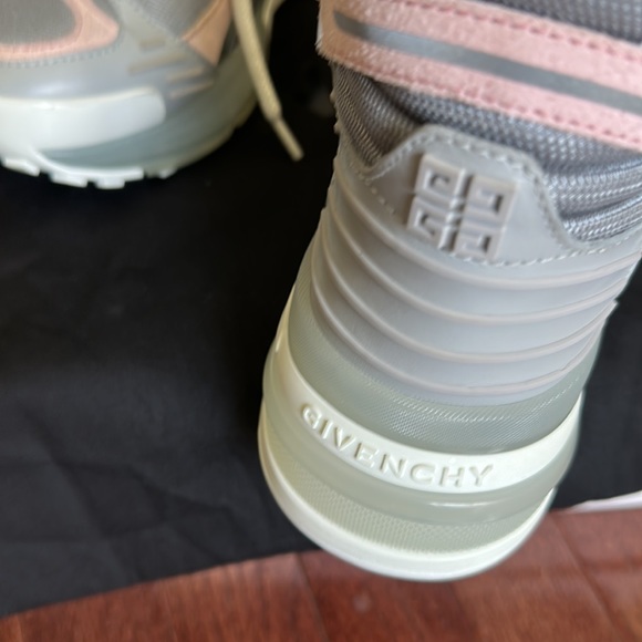 💫 NEW! GIVENCHY GIV 1 Mesh Metallic Clear-Sole High Top Sneakers 💫 - Picture 15 of 17